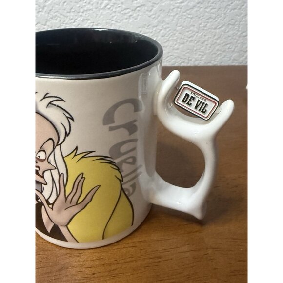 Walt Disney World RARE Disney Villain Mug With Charm Ursula Cruella x4